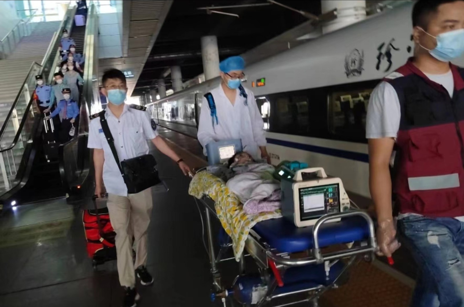 高台县高铁转运公司